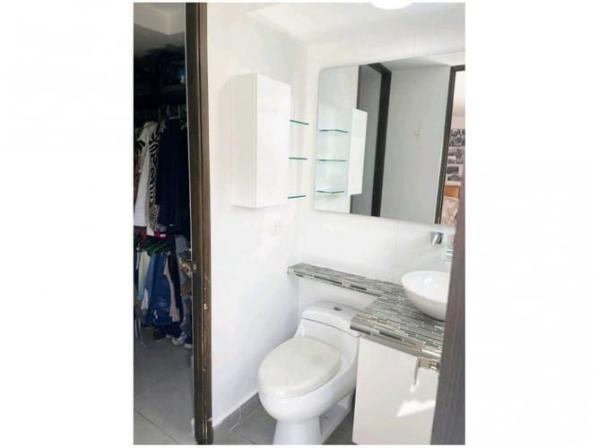 Apartamento de 3 alcobas en venta en Lalinde, Medellín, 118 m² · foto 8 de 12