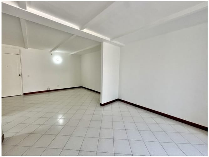 Apartamento en venta en El Poblado, Medellín · foto 3 de 23