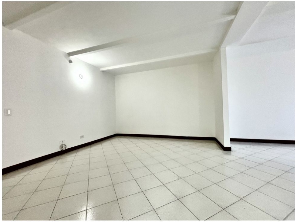 Apartamento en venta en El Poblado, Medellín · foto 4 de 23