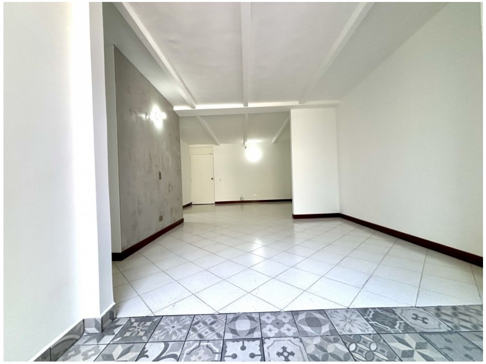 Apartamento en venta en El Poblado, Medellín · foto 5 de 23