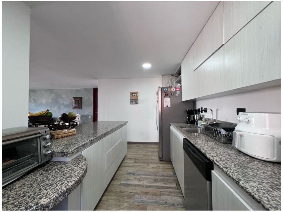 Apartamento en venta en El Poblado, Medellín · foto 4 de 22