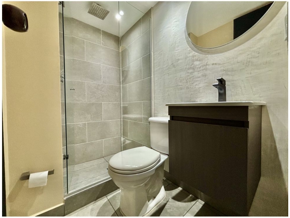 Apartamento en venta en El Poblado, Medellín · foto 9 de 23
