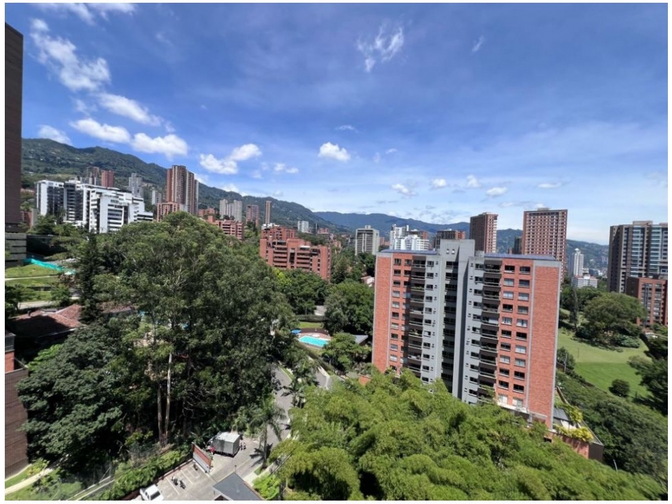 Apartamento en venta en El Poblado, Medellín · foto 15 de 22