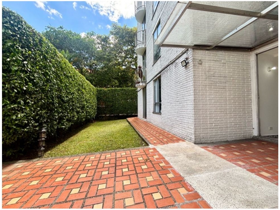 Apartamento en venta en El Poblado, Medellín · foto 21 de 23