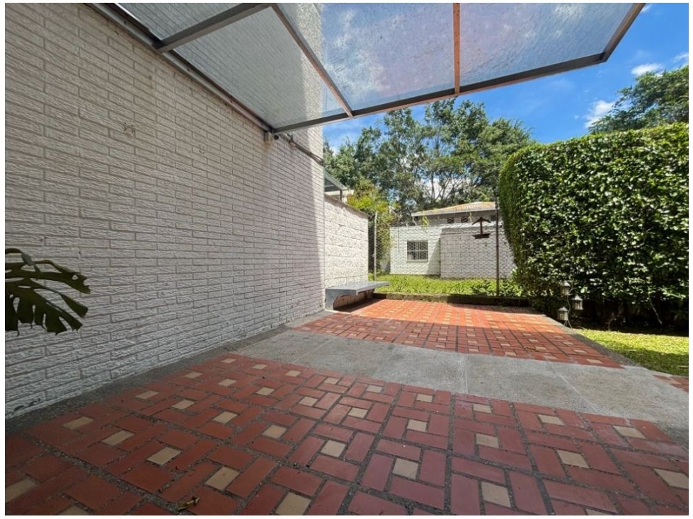 Apartamento en venta en El Poblado, Medellín · foto 23 de 23