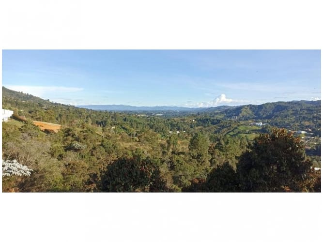Lote en venta en El Zango, Guarne, 3800 m² · foto 5 de 14