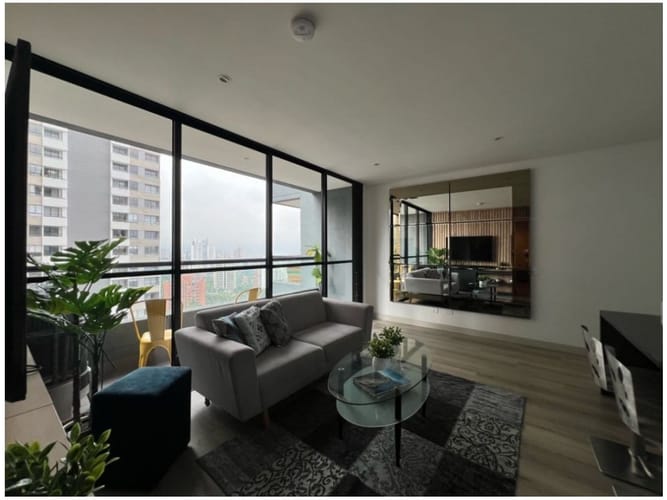 Apartaestudio en venta en El Poblado, Medellín, 63 m² · foto 3 de 21