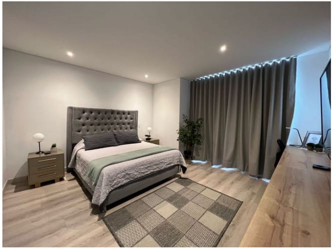 Apartaestudio en venta en El Poblado, Medellín, 63 m² · foto 4 de 21