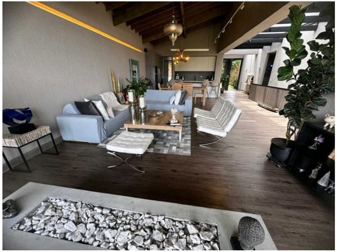 Casa en venta en Loma Del Chocho, Envigado · foto 4 de 11