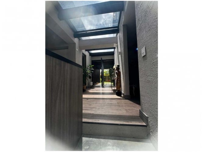 Casa en venta en Loma Del Chocho, Envigado · foto 5 de 11