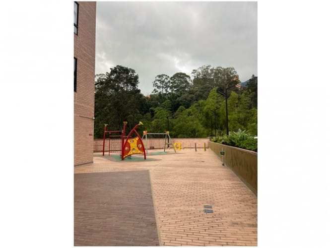 Apartaestudio en venta en El Poblado, Medellín, 63 m² · foto 17 de 21