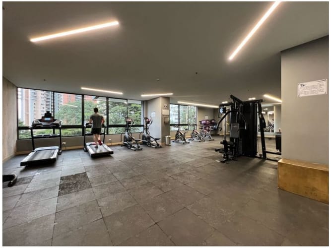 Apartaestudio en venta en El Poblado, Medellín, 63 m² · foto 18 de 21