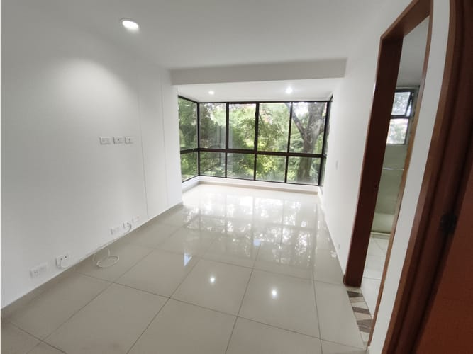 Apartamento de 3 alcobas en venta en El Poblado, Medellín, 200 m² · foto 10 de 24