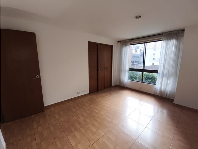 Apartamento de 3 alcobas en venta en El Poblado, Medellín, 200 m² · foto 12 de 24