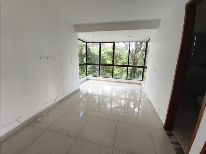 Apartamento de 3 alcobas en venta en El Poblado, Medellín, 200 m² · foto 20 de 24