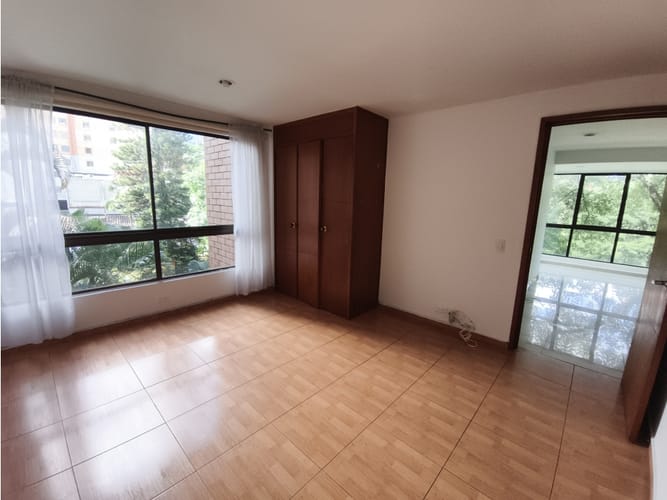 Apartamento de 3 alcobas en venta en El Poblado, Medellín, 200 m² · foto 24 de 24