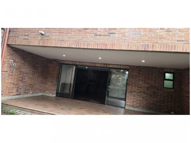 Casa de 3 alcobas en venta en Urbanizacion Villa Linda, Medellín, 267 m² · foto 7 de 13