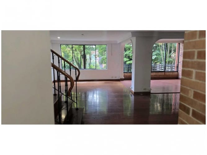 Casa de 3 alcobas en venta en Urbanizacion Villa Linda, Medellín, 267 m² · foto 9 de 13
