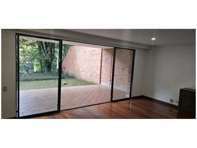 Casa de 3 alcobas en venta en Urbanizacion Villa Linda, Medellín, 267 m² · foto 12 de 13