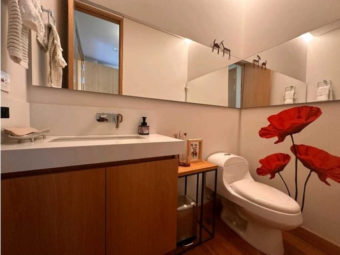 Apartamento de 4 alcobas en venta en Los Naranjos, Medellín, 238 m² · foto 9 de 18