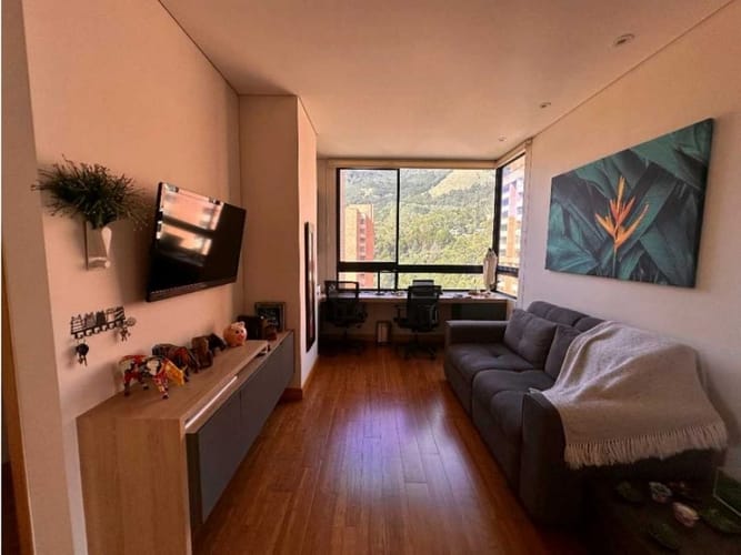 Apartamento de 4 alcobas en venta en Los Naranjos, Medellín, 238 m² · foto 10 de 18