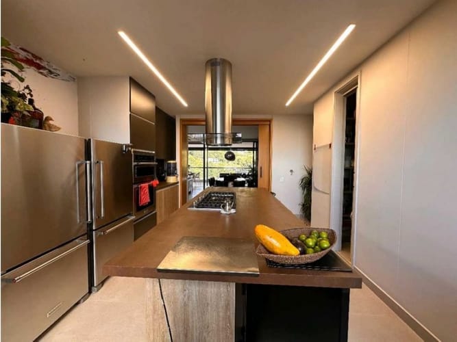 Apartamento de 4 alcobas en venta en Los Naranjos, Medellín, 238 m² · foto 17 de 18