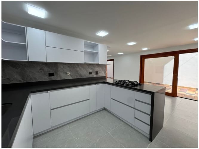 Casa de 3 alcobas en venta en La Ceja, 186 m² · foto 5 de 24