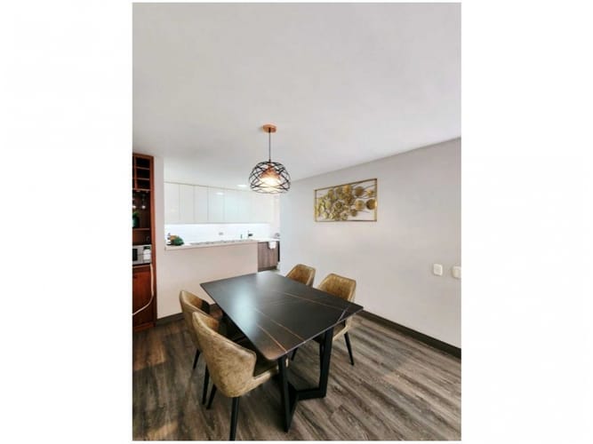 Apartamento en venta en El Poblado, Medellín · foto 4 de 13