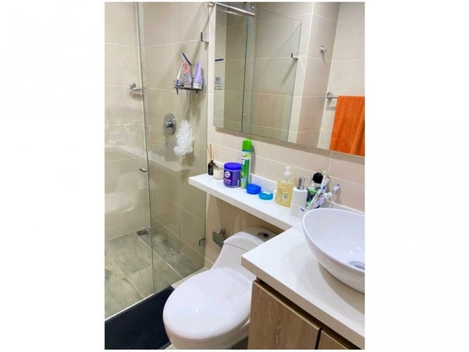 Apartamento de 3 alcobas en venta en Laureles, Medellín, 93 m² · foto 18 de 24