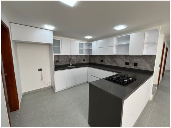Casa de 3 alcobas en venta en La Ceja, 186 m² · foto 8 de 24