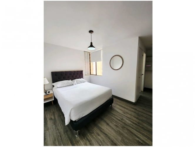 Apartamento en venta en El Poblado, Medellín · foto 8 de 13