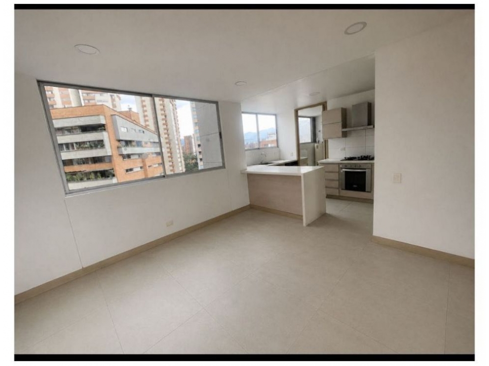 Apartamento en venta en El Poblado, Medellín · foto 4 de 14