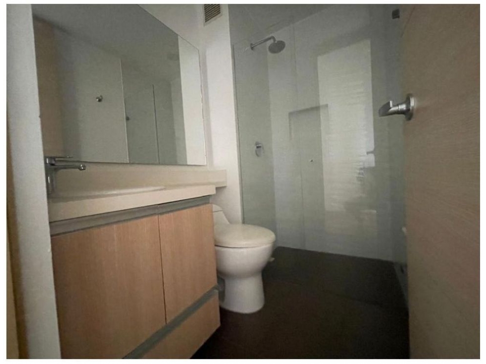 Apartamento en venta en El Poblado, Medellín · foto 9 de 14
