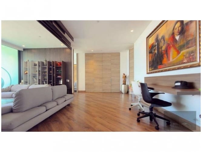 Apartamento en venta en Los Balsos, Medellín, 478 m² · foto 13 de 24