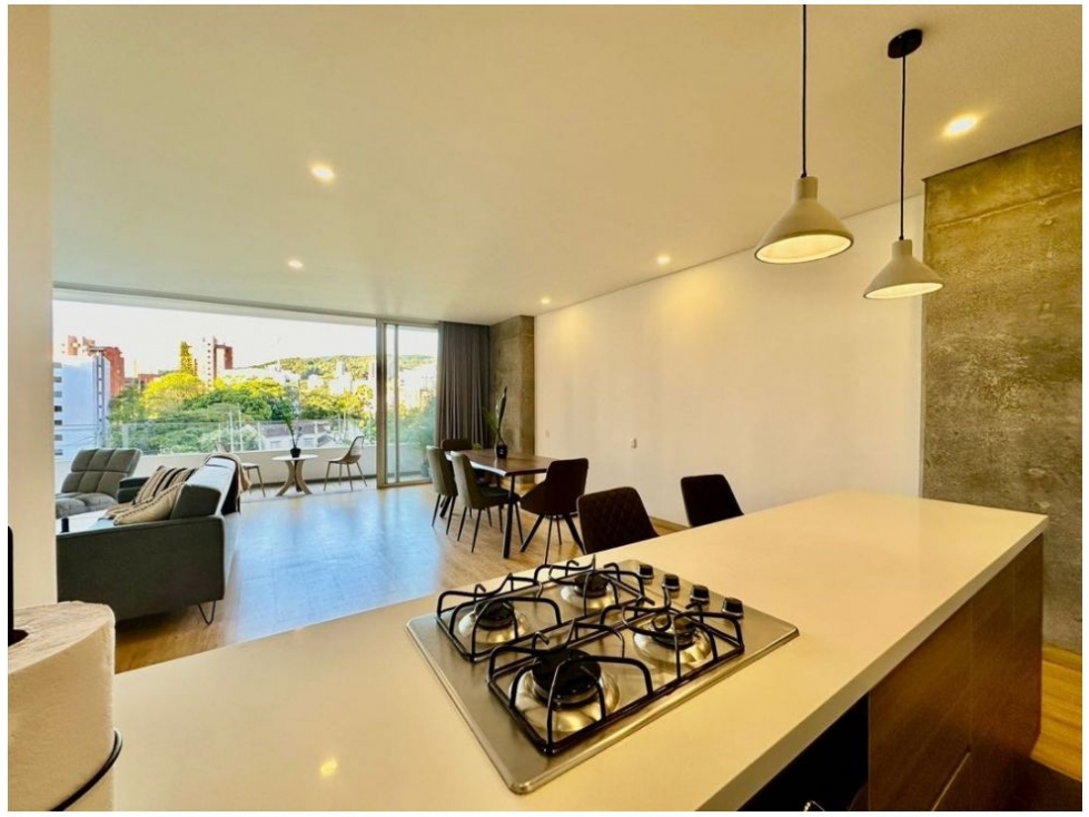 Apartamento en venta en El Poblado, Medellín · foto 8 de 24