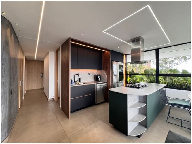 Apartamento de 2 alcobas en venta en El Poblado, Medellín, 135 m² · foto 4 de 22