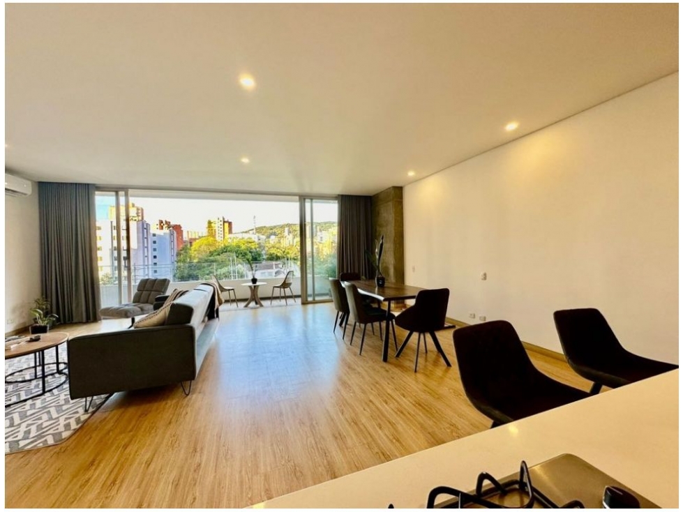 Apartamento en venta en El Poblado, Medellín · foto 20 de 24