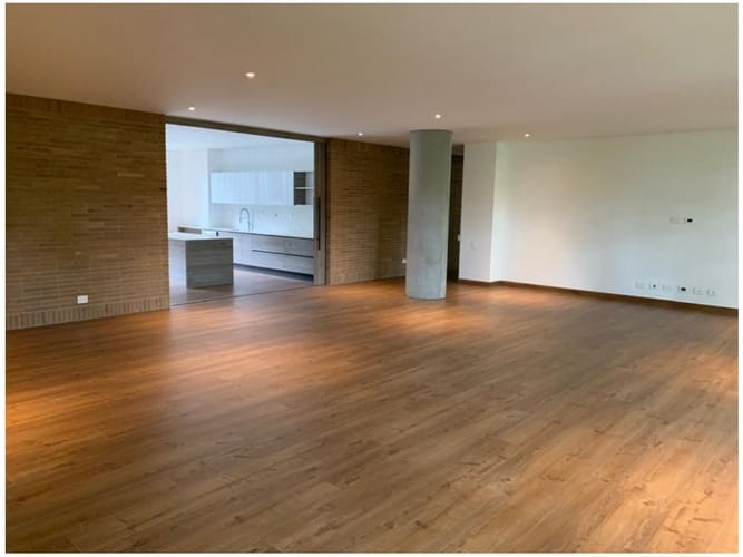 Apartamento de 3 alcobas en venta en El Poblado, Medellín, 335 m² · foto 3 de 19
