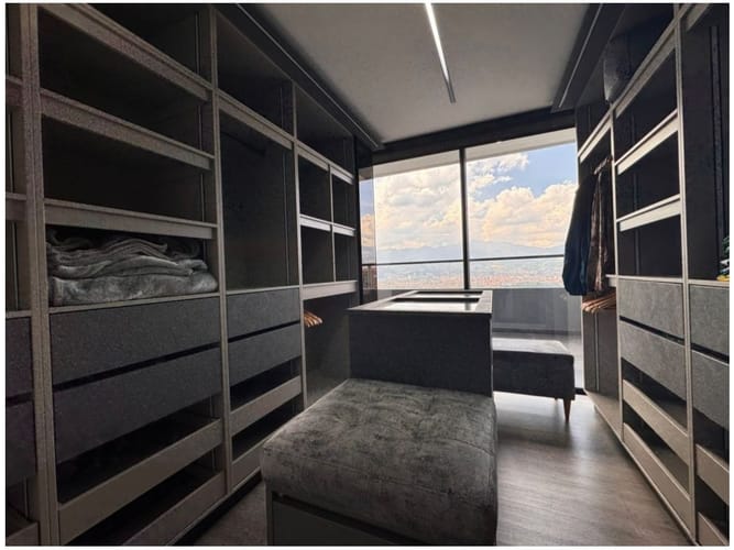 Apartamento de 2 alcobas en venta en El Poblado, Medellín, 135 m² · foto 17 de 22
