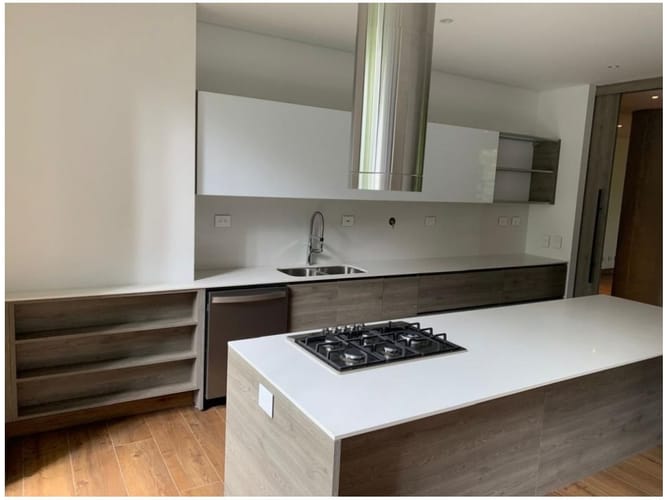 Apartamento de 3 alcobas en venta en El Poblado, Medellín, 335 m² · foto 6 de 19