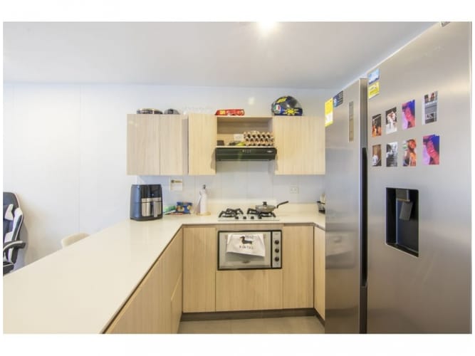 Apartamento de 1 alcoba en venta en El Poblado, Medellín, 78 m² · foto 3 de 9