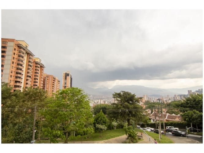 Apartamento de 1 alcoba en venta en El Poblado, Medellín, 78 m² · foto 5 de 9