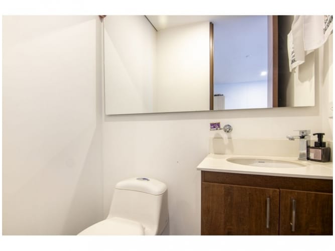 Apartamento de 1 alcoba en venta en El Poblado, Medellín, 78 m² · foto 9 de 9