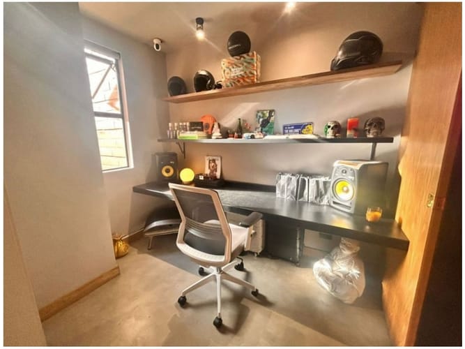 Apartamento de 1 alcoba en venta en El Castillo, Medellín, 92 m² · foto 7 de 18