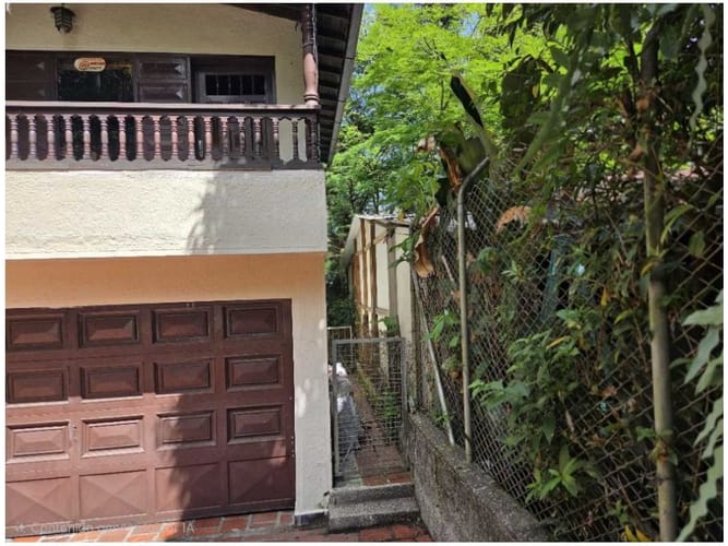 Lote en venta en Zona Centro, Envigado, 1302 m² · foto 2 de 11