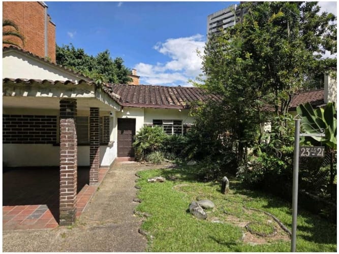 Lote en venta en Zona Centro, Envigado, 1302 m² · foto 4 de 11
