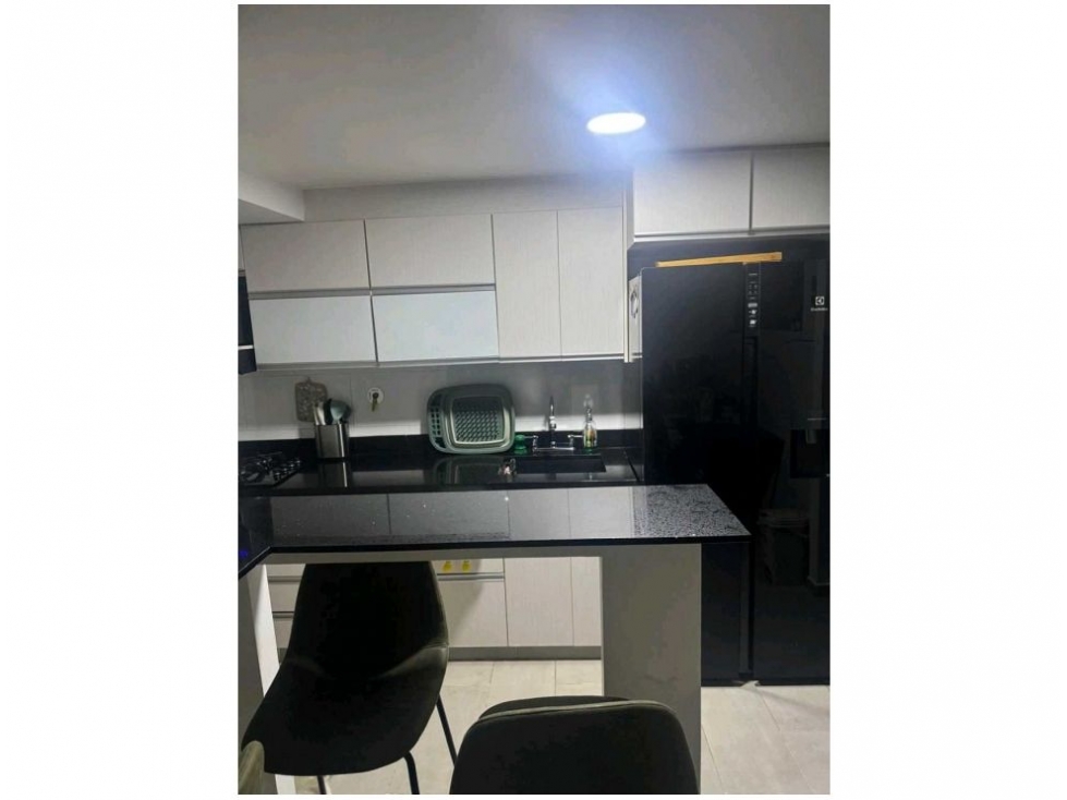 Apartamento en venta en Laureles, Medellín · foto 4 de 14