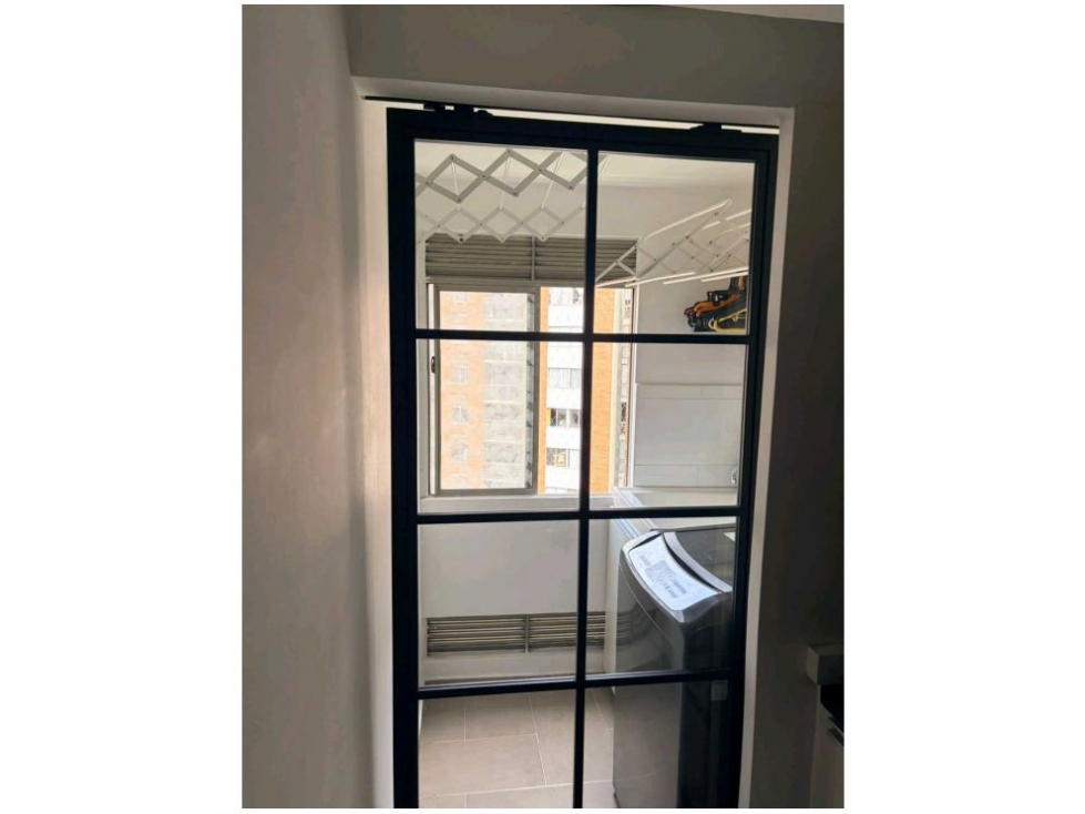 Apartamento en venta en Laureles, Medellín · foto 5 de 14