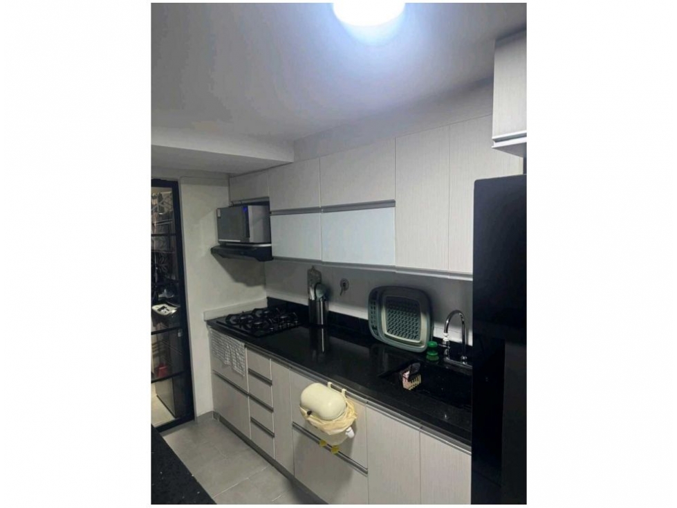 Apartamento en venta en Laureles, Medellín · foto 9 de 14