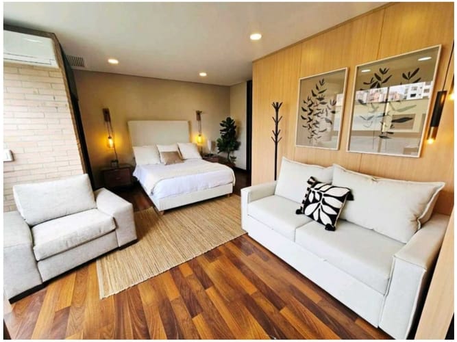 Apartaestudio en venta en El Poblado, Medellín, 52 m² · foto 2 de 9